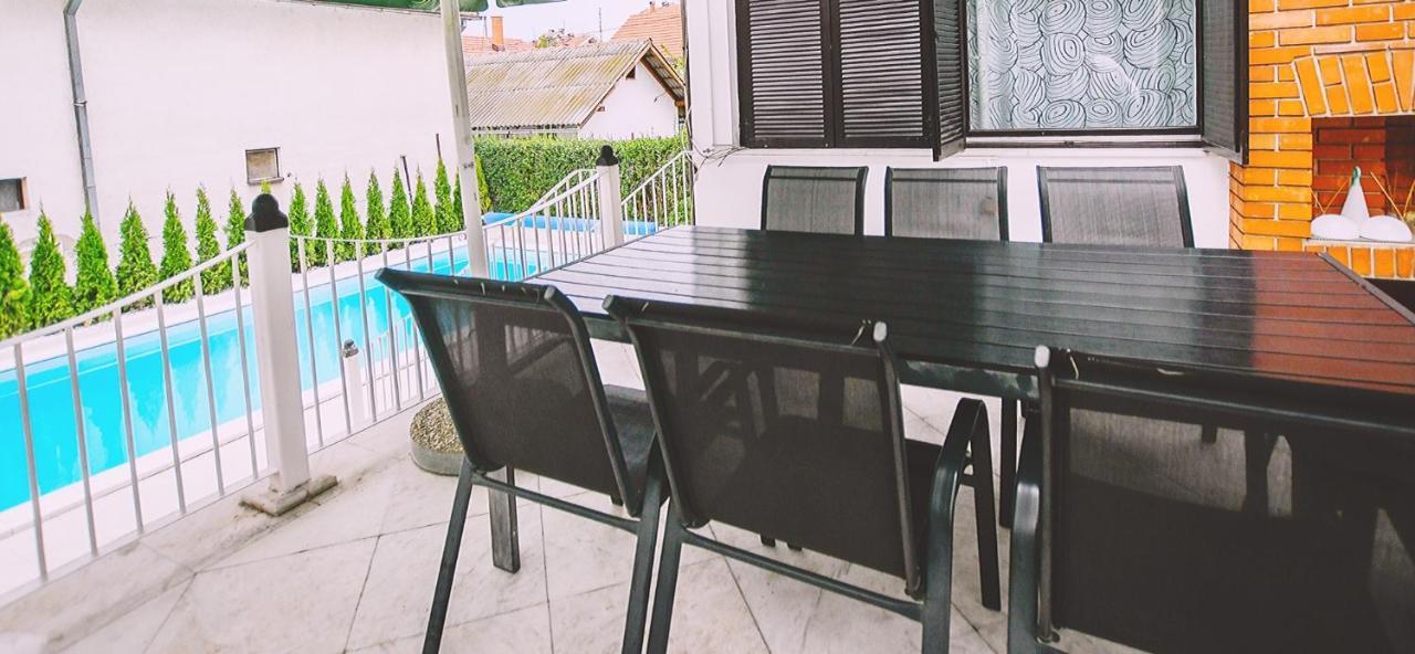 Villa Mina Kladovo, 5-Bedroom Villa With Pool For Up To 12 People Esterno foto