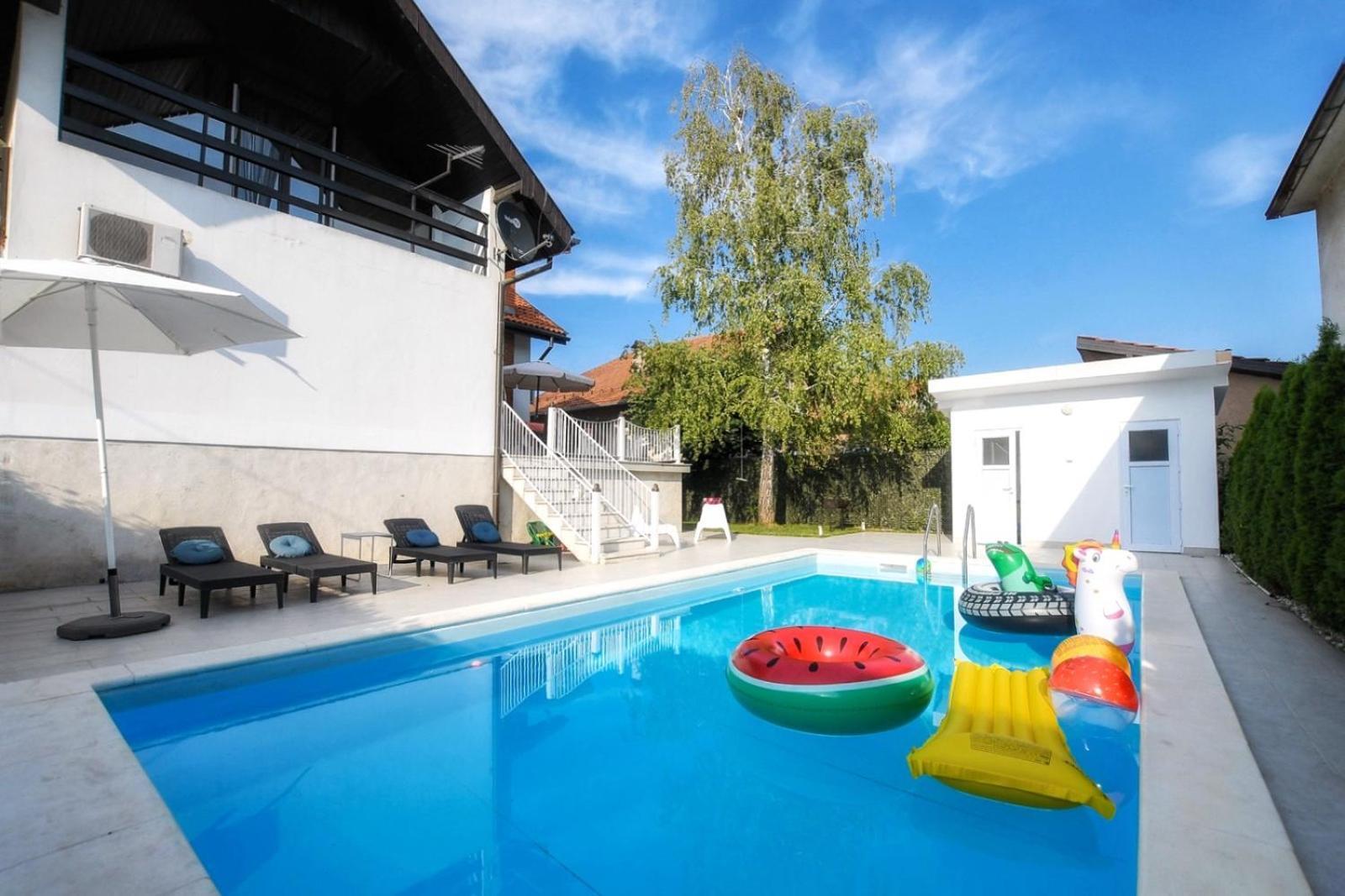 Villa Mina Kladovo, 5-Bedroom Villa With Pool For Up To 12 People Esterno foto