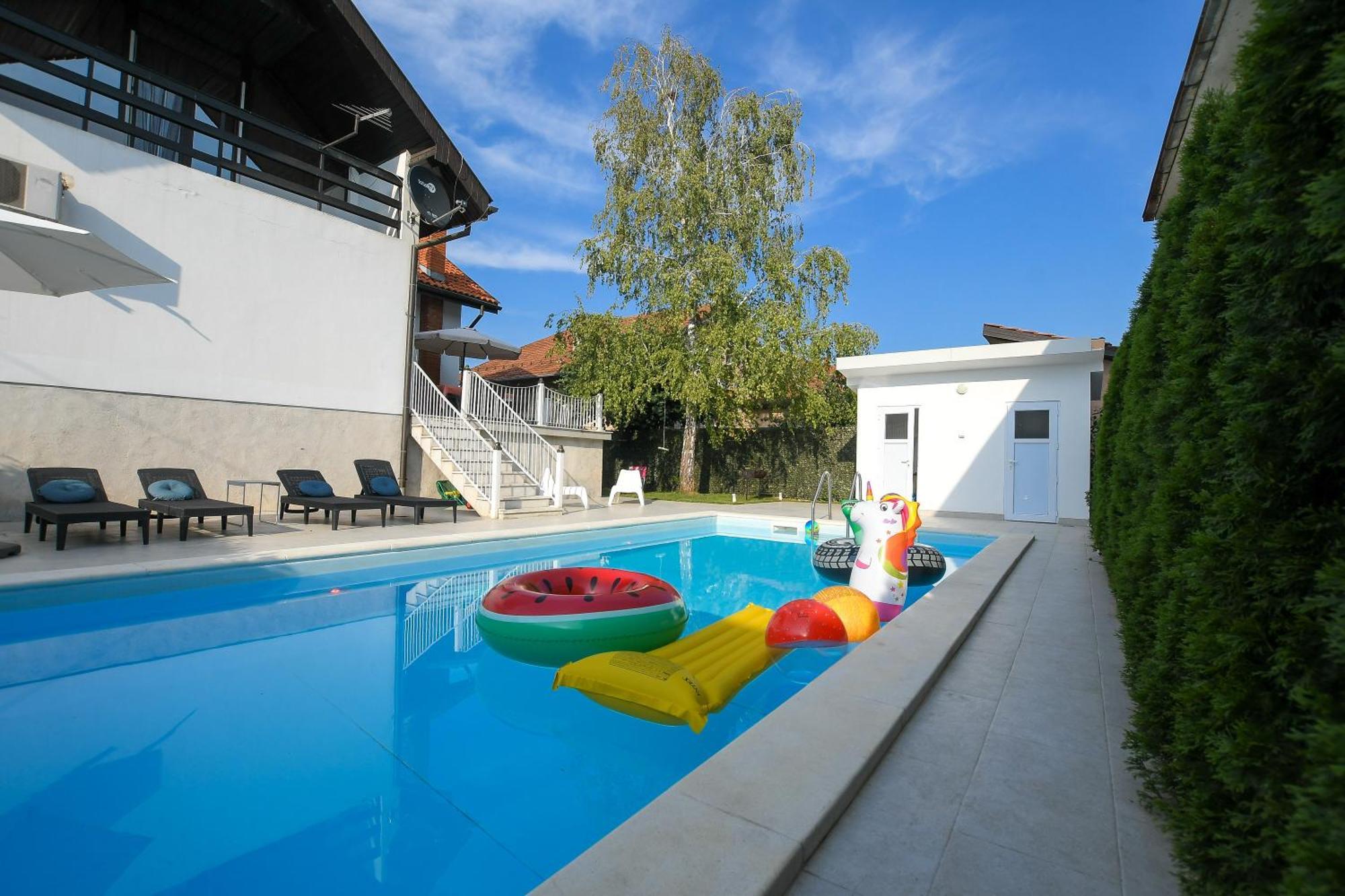 Villa Mina Kladovo, 5-Bedroom Villa With Pool For Up To 12 People Esterno foto